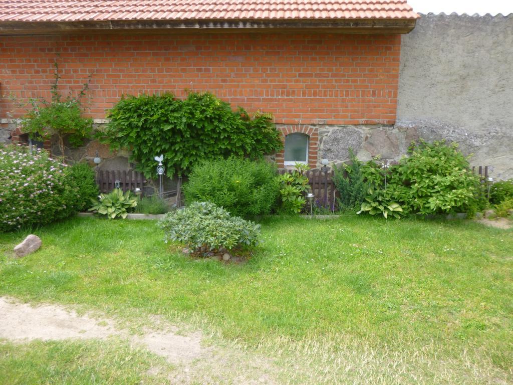 Ferienwohnung Zur Alten Schule 프리츠워크 객실 사진